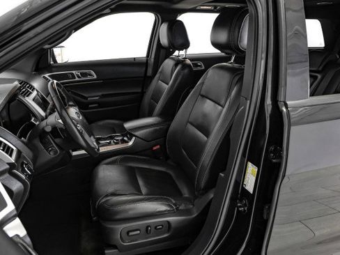 Used 2014 Ford Explorer Sport w/ Equipment Group 401A image 29