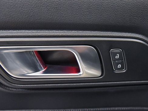 Used 2022 Ford Mustang Premium image 15