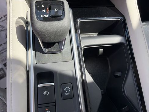 New 2026 Nissan Pathfinder SL image 17