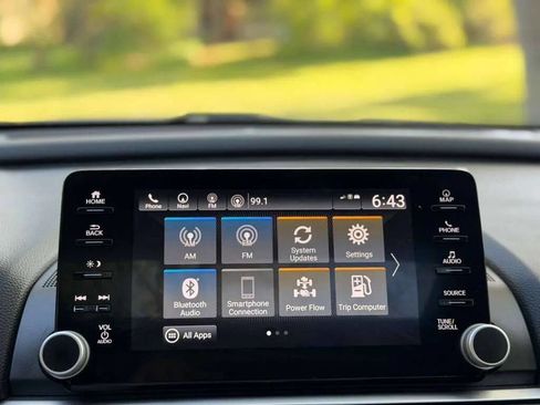 Used 2019 Honda Accord Touring image 15