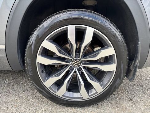 Used 2022 Volkswagen Atlas SEL Premium AWD/4WD image 26
