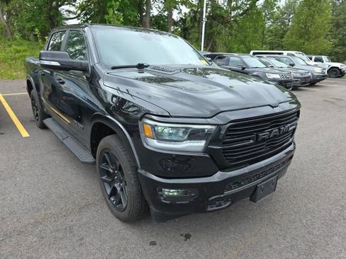 Used 2022 RAM 1500 Laramie AWD/4WD image 2