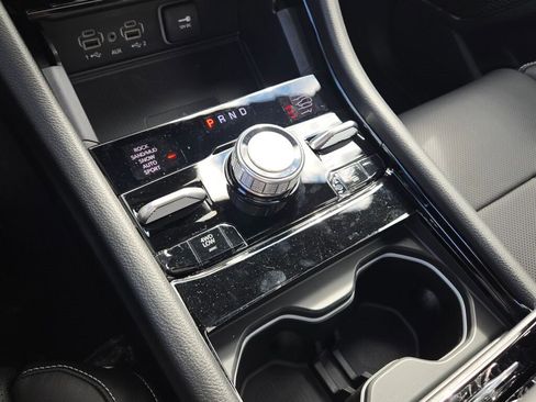 New 2025 Jeep Grand Cherokee L Overland w/ Luxury Tech Group IV image 30