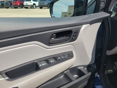 Used 2024 Honda Odyssey EX-L image 15