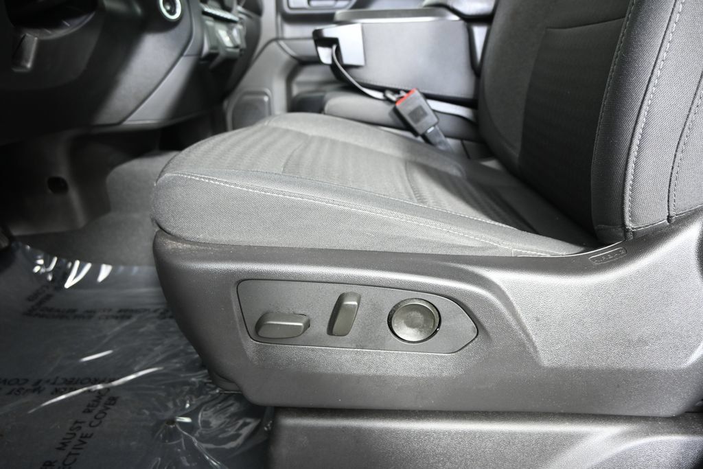 Used 2024 Chevrolet Silverado 1500 Custom w/ Rally Edition AWD/4WD image 21