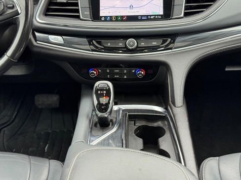 Used 2021 Buick Enclave Essence w/ Sound and Sites Package image 24