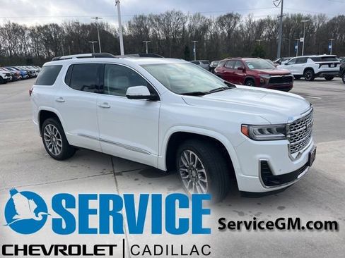 Used 2022 GMC Acadia Denali w/ Denali Ultimate Package image 10