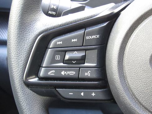 Used 2025 Subaru Crosstrek 2.5i Premium AWD/4WD image 23