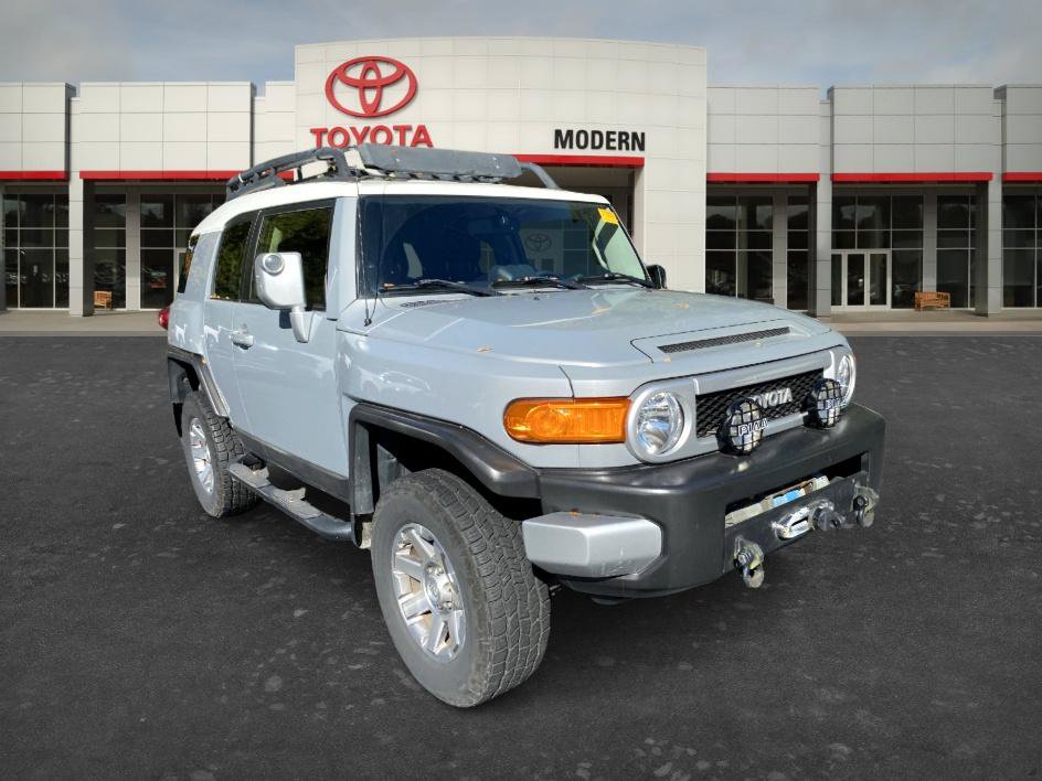 Used 2014 Toyota FJ Cruiser 4WD w/ Upgrade Package image 3