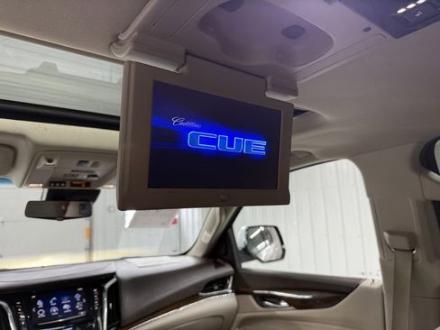Used 2017 Cadillac Escalade ESV Premium Luxury w/ LPO, Radiant Package image 32