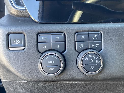 Used 2025 Chevrolet Silverado 3500 LTZ w/ Trail Boss Package image 32