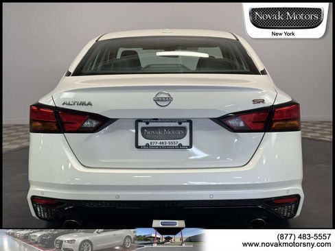 Used 2024 Nissan Altima 2.5 SR w/ SR Premium Package FWD image 12