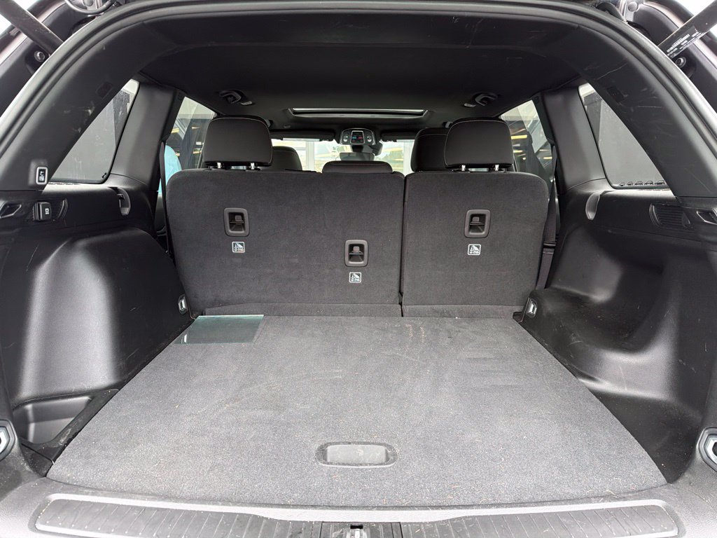 Certified 2025 Jeep Grand Cherokee Laredo X w/ Luxury Tech Group I RWD image 9
