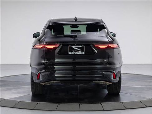 New 2024 Jaguar F-PACE R-Dynamic S image 4