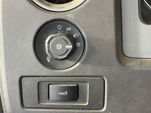 Used 2012 Ford F150 XLT w/ XLT Chrome Pkg image 22