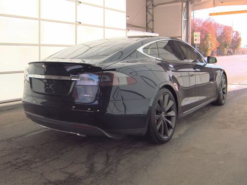 Used 2014 Tesla Model S P85D image 2