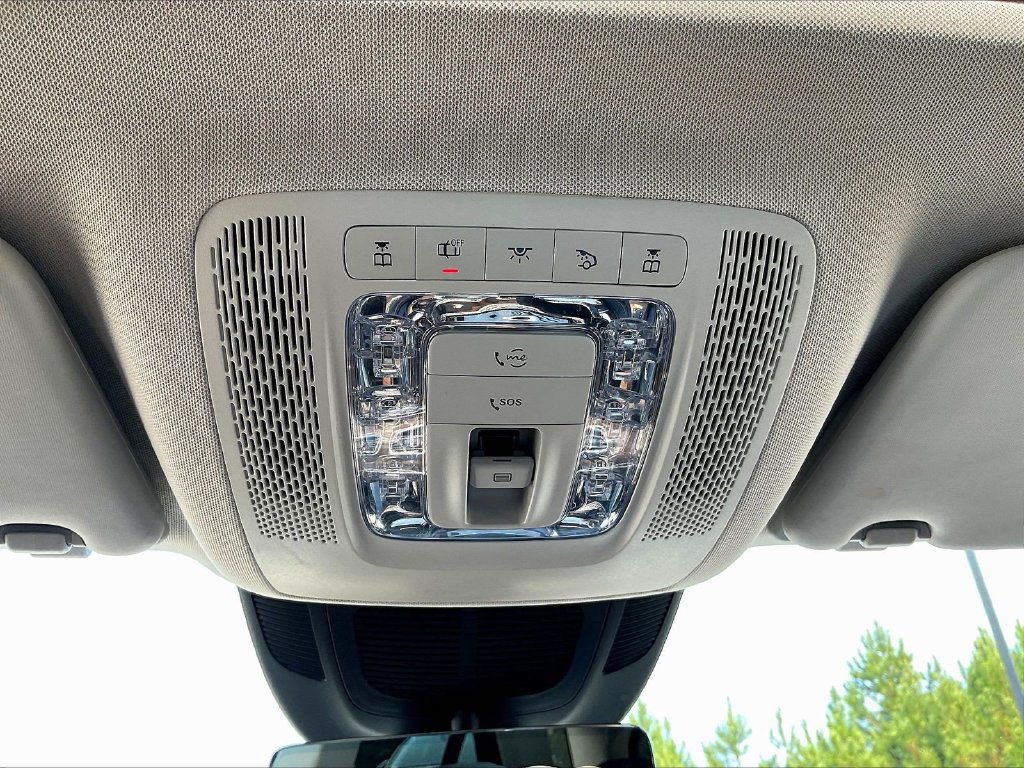 Used 2025 Mercedes-Benz GLE 350 4MATIC image 17