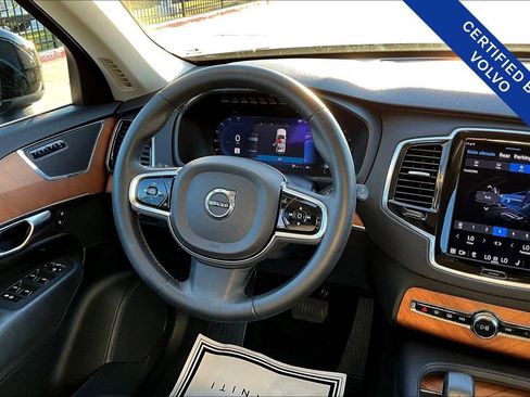 Used 2023 Volvo XC90 B5 Plus image 7