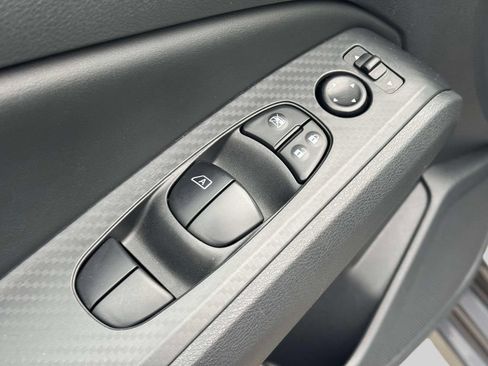 Used 2025 Nissan Altima 2.5 S FWD image 16
