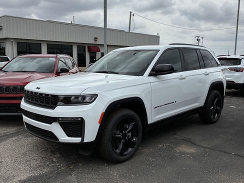New 2026 Jeep Grand Cherokee Limited image 1