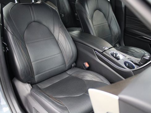 Used 2022 Toyota Avalon Limited w/ Advanced Safety Package image 28