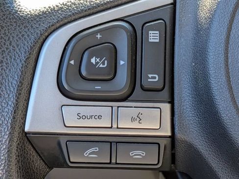 Used 2017 Subaru Forester 2.5i Premium AWD/4WD image 19