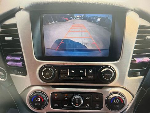Used 2015 GMC Yukon Denali w/ Premium Package AWD/4WD image 21