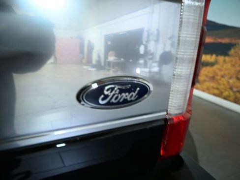 Used 2018 Ford F250 Platinum w/ Platinum Ultimate Package image 22