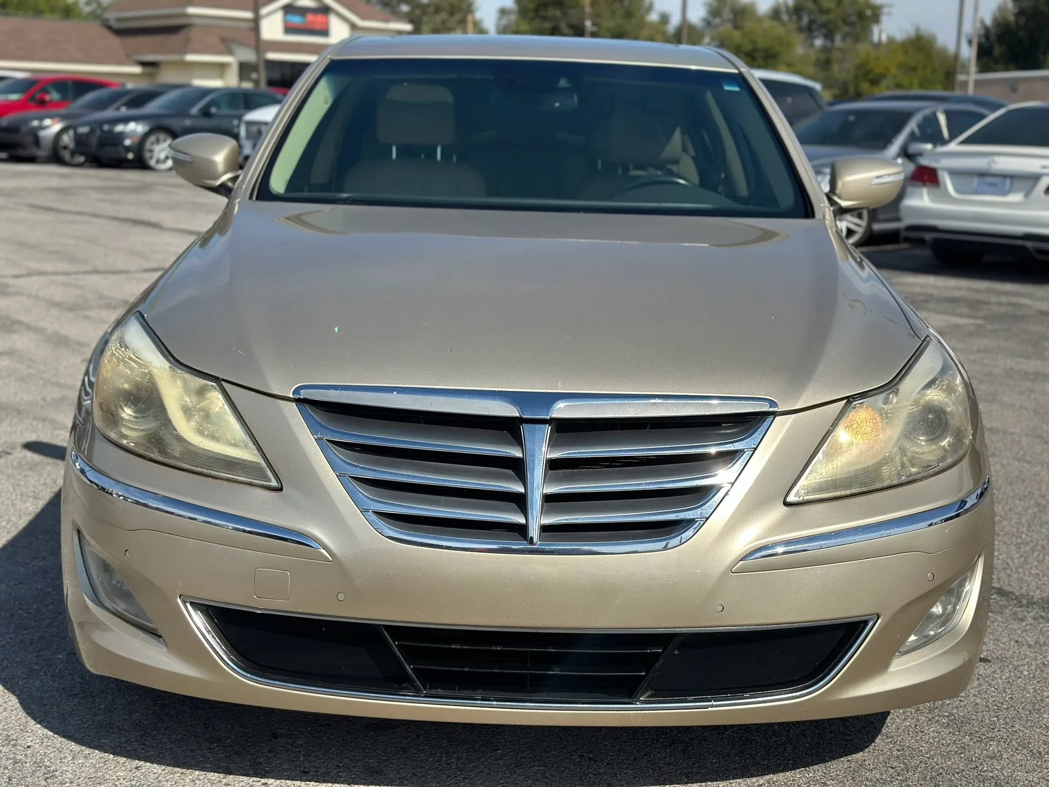 Used 2012 Hyundai Genesis 3.8 w/ Premium Pkg RWD image 3