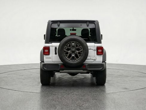 Used 2025 Jeep Wrangler Unlimited Sport AWD/4WD image 7