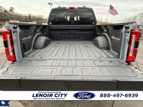 New 2026 Ford F250 Lariat w/ Black Appearance Package AWD/4WD image 14