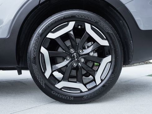 Used 2023 Kia Telluride S w/ S Sunroof Package FWD image 30