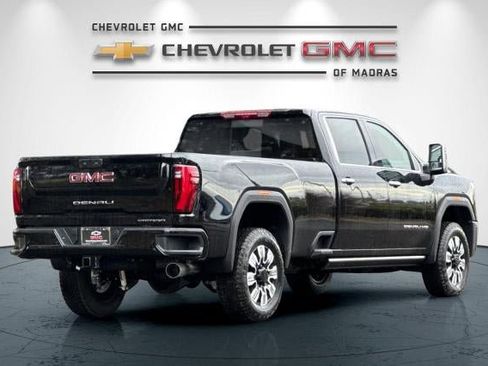 New 2026 GMC Sierra 3500 Denali w/ Denali Reserve Package AWD/4WD image 3