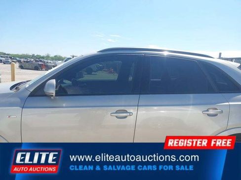 Used 2017 Audi Q3 2.0T Prestige w/ Prestige Package image 27