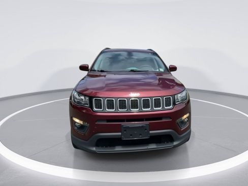 Used 2021 Jeep Compass Latitude AWD/4WD image 3