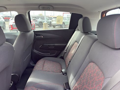 Used 2019 Chevrolet Sonic LT image 32