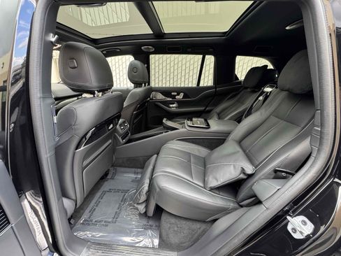 Used 2023 Mercedes-Benz Maybach GLS 600 4MATIC image 46