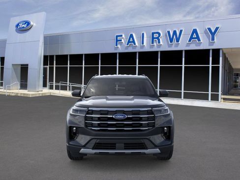 Used 2025 Ford Explorer Active w/ Active Comfort Package RWD image 7