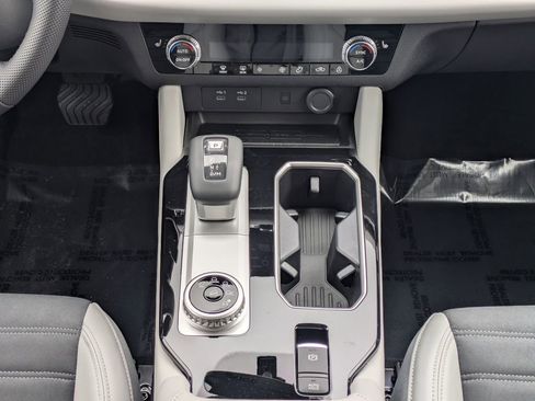 New 2026 Mitsubishi Outlander SE FWD image 20