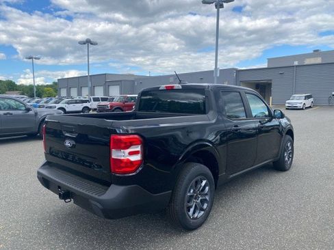 New 2025 Ford Maverick XLT FWD image 5