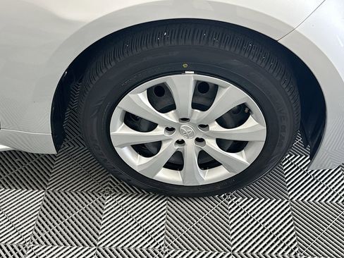 Used 2023 Toyota Corolla LE FWD image 11