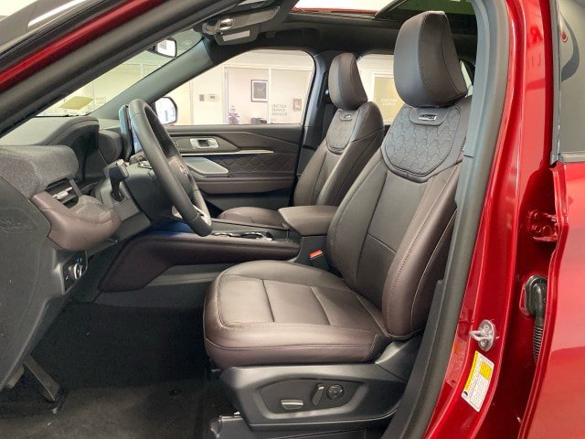 New 2027 Ford Explorer Platinum w/ 3.0L Ultimate Package AWD/4WD image 16