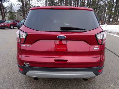 Used 2018 Ford Escape SE w/ SE SYNC Package image 7