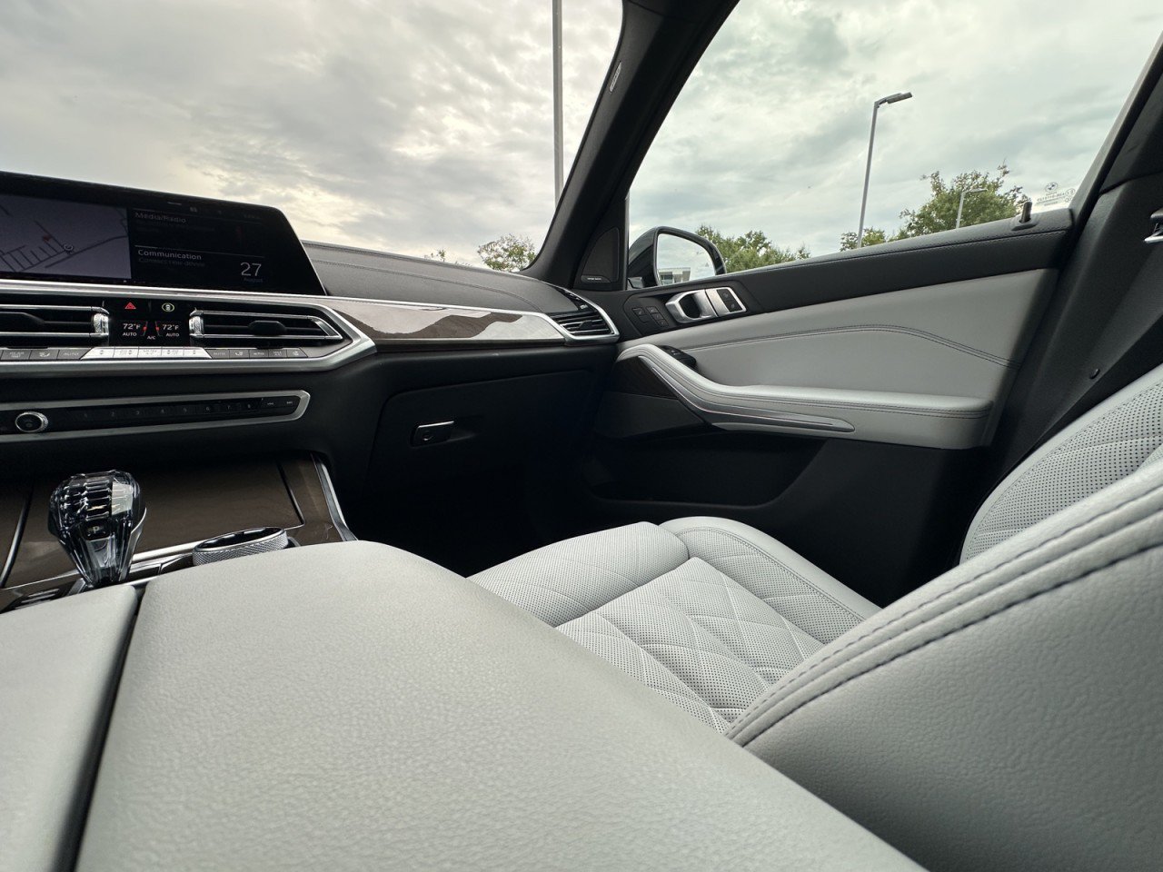 Used 2023 BMW X5 M50i AWD/4WD image 18