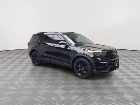 Certified 2024 Ford Explorer ST-Line w/ Class IV Trailer Tow Package AWD/4WD image 40