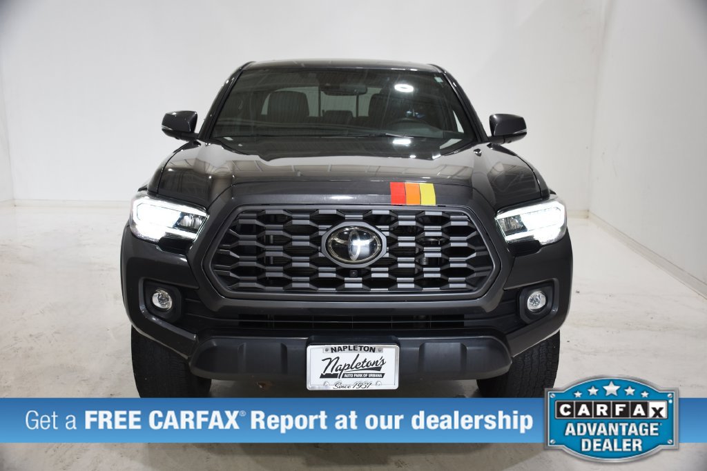 Used 2021 Toyota Tacoma TRD Off-Road w/ TRD Premium Off Road Package AWD/4WD image 2