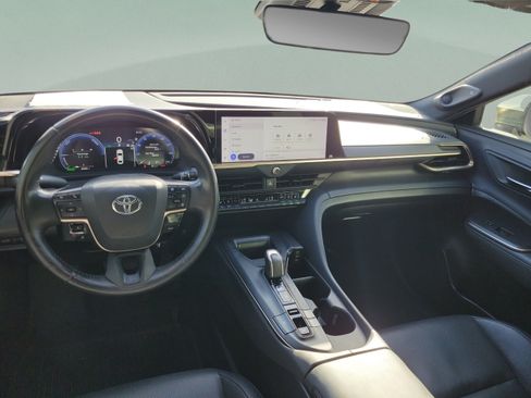 Certified 2023 Toyota Crown AWD/4WD image 21