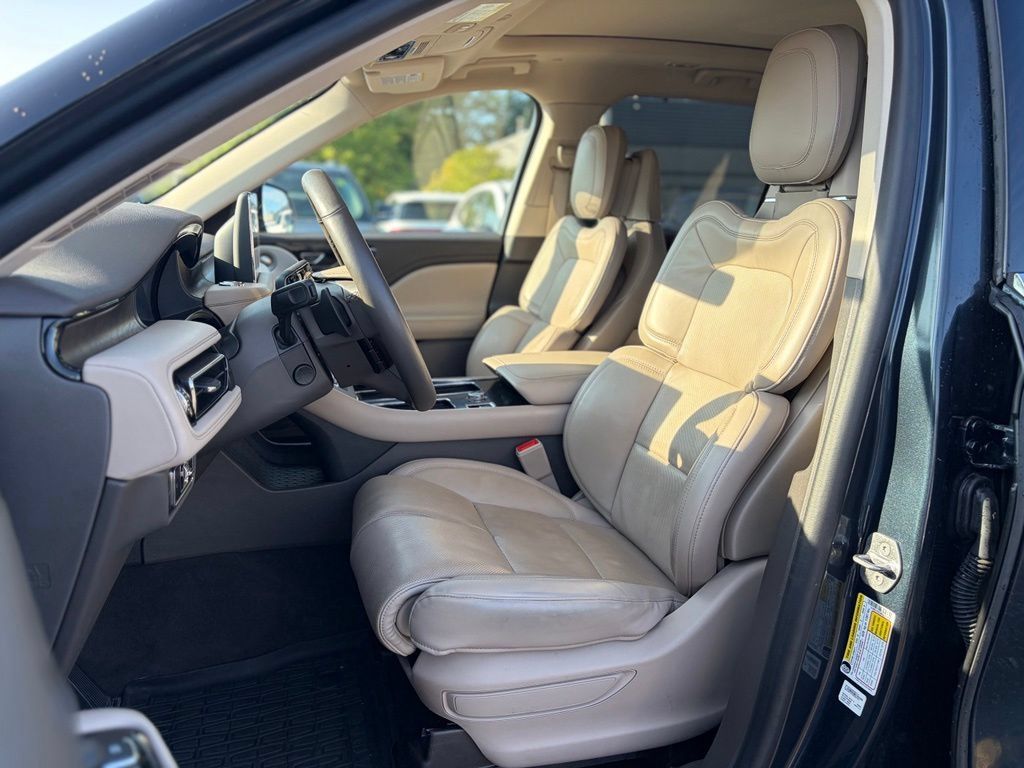 Certified 2023 Lincoln Aviator Reserve w/ Equipment Group 201A AWD/4WD image 23