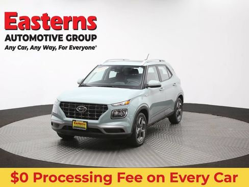 Used 2025 Hyundai Venue SEL FWD image 56