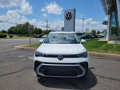 New 2025 Volkswagen Taos SE